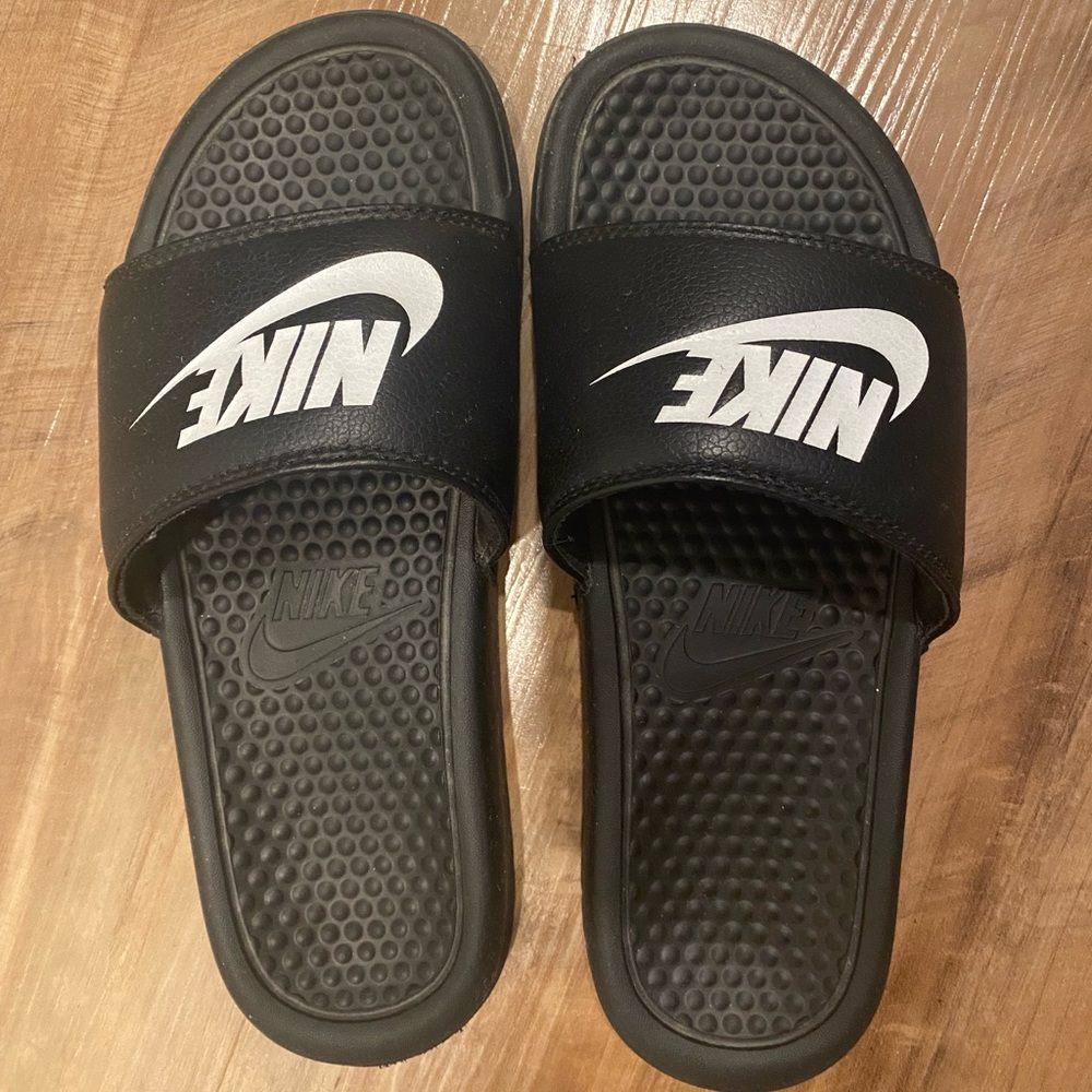 Black Nike Slides